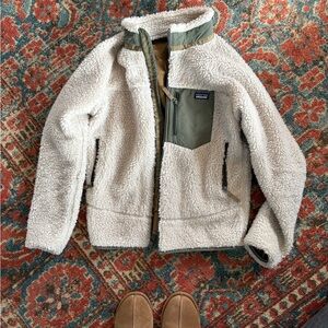 Patagonia Fleece Jacket - Kids size XXL fits  woman size XS-S